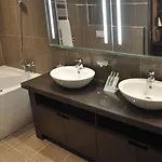 President Budapest, Affiliated By Melia ホテル