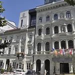 President Budapest, Affiliated By Melia ホテル