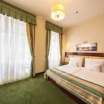 President Hotel
