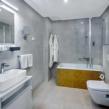 President Budapest, Affiliated By Melia 4*